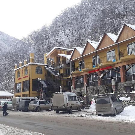 Chabarukhi Hotel Pasanauri Exterior photo