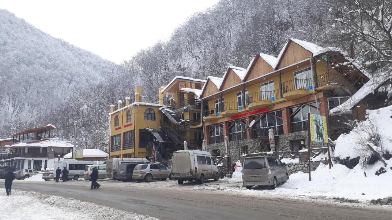 Chabarukhi Hotel Pasanauri Exterior photo