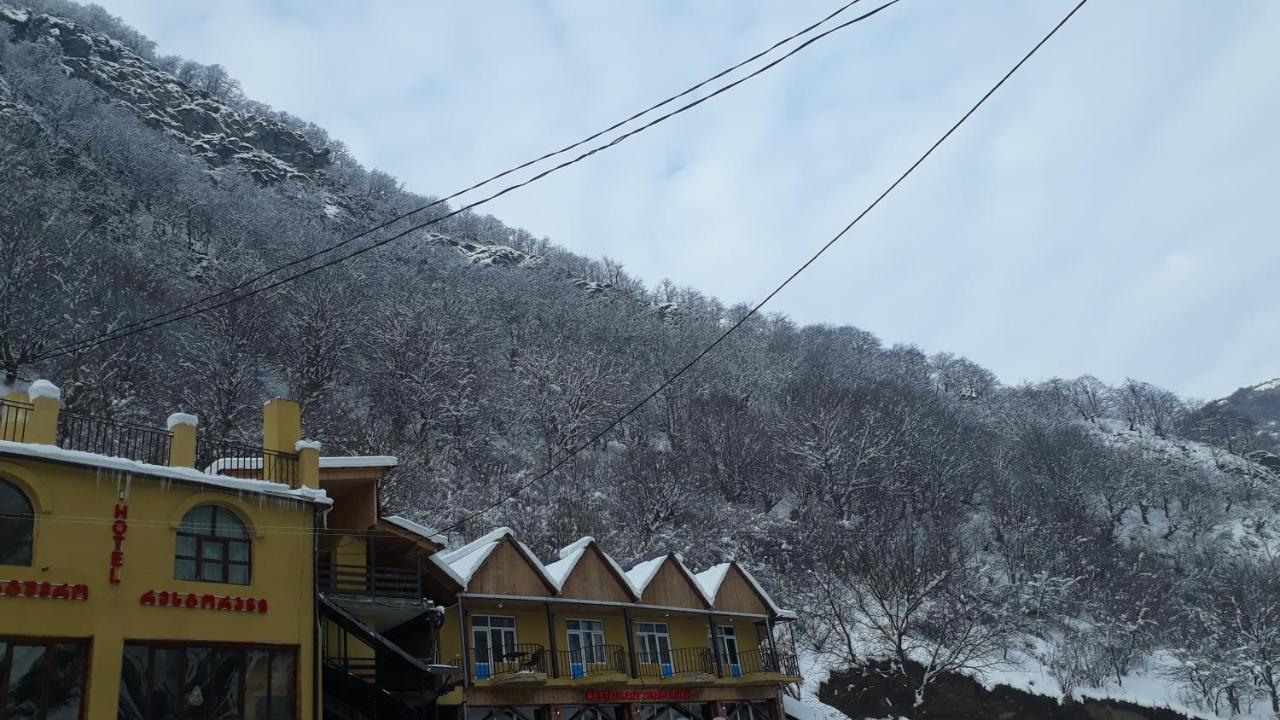 Chabarukhi Hotel Pasanauri Exterior photo